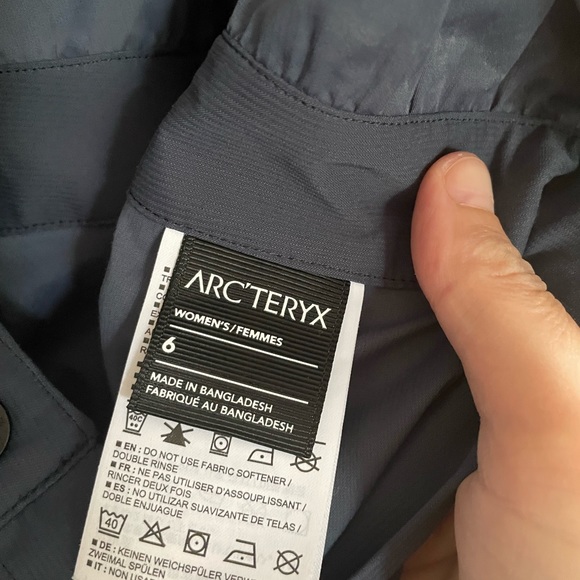 Arc’teryx Kyla Romper - Picture 3 of 9